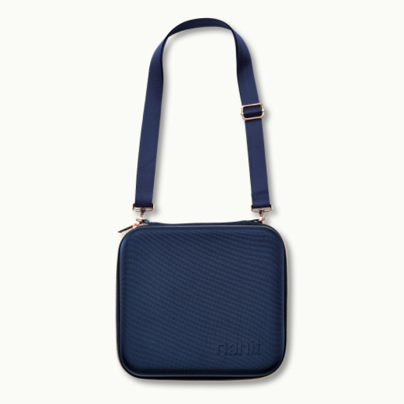 nanit traveling light case with shoulder strap 